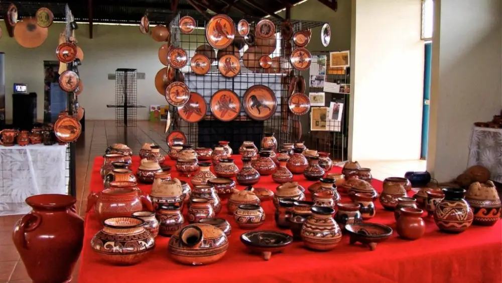 How to Go to Pottery Town and Discover Traditional Craftsmanship